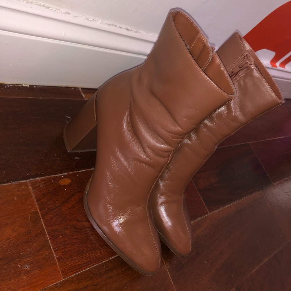 Steve Madden Brown Boots size 8